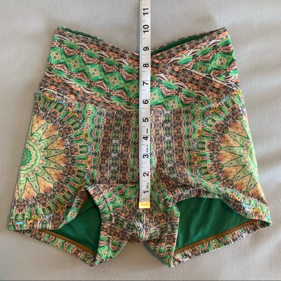 Wolven Threads Fauna Crossover High Waisted Short - Picture 6 of 8